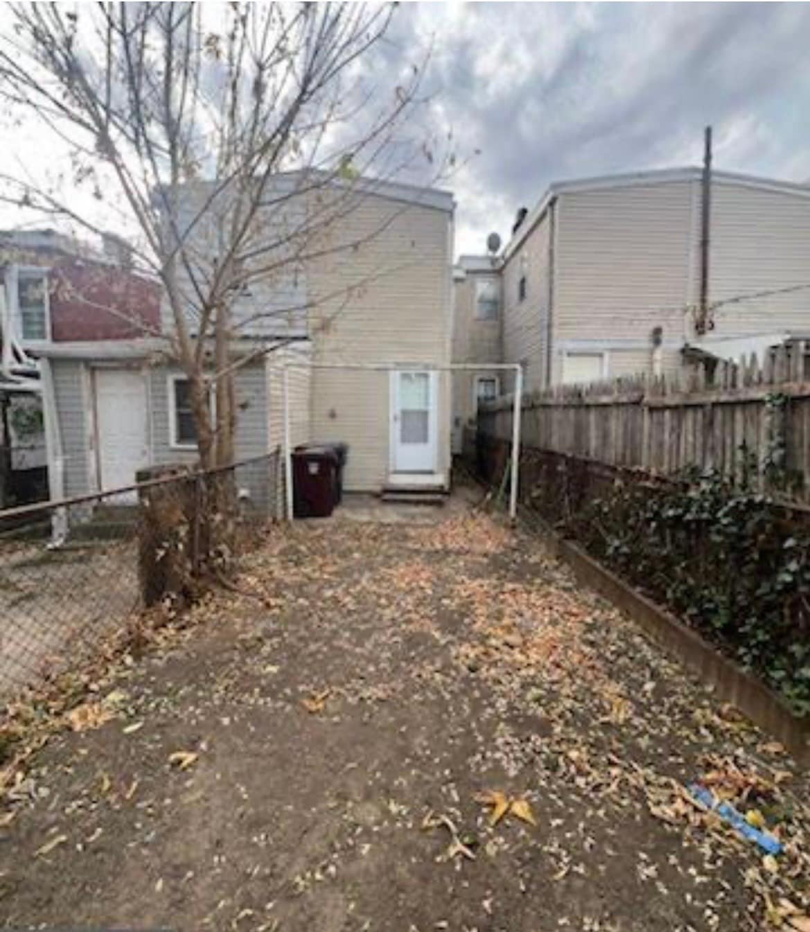 Building Photo - 11 Cedar St