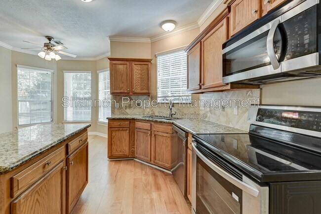 Building Photo - 2919 Crest Park Dr