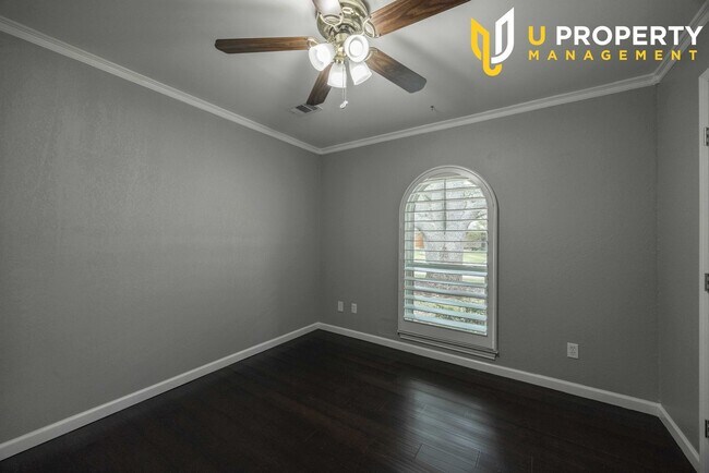 Building Photo - Great property in Plano mature community w...