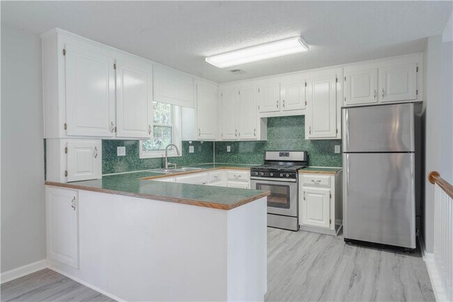 Building Photo - 3158 Parfait Pl