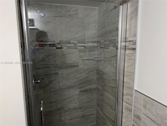 Building Photo - 2700 Coral Springs Dr