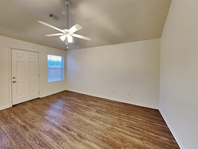 Building Photo - 18514 Inwood Elm Cir