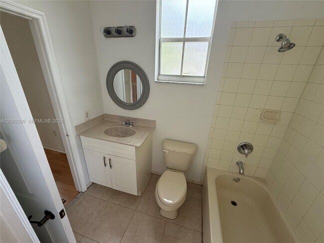 Building Photo - 14025 SW 49th St