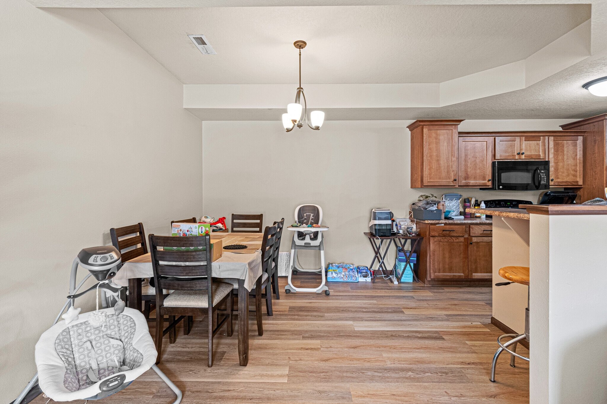 Building Photo - 1554 Burr Dr