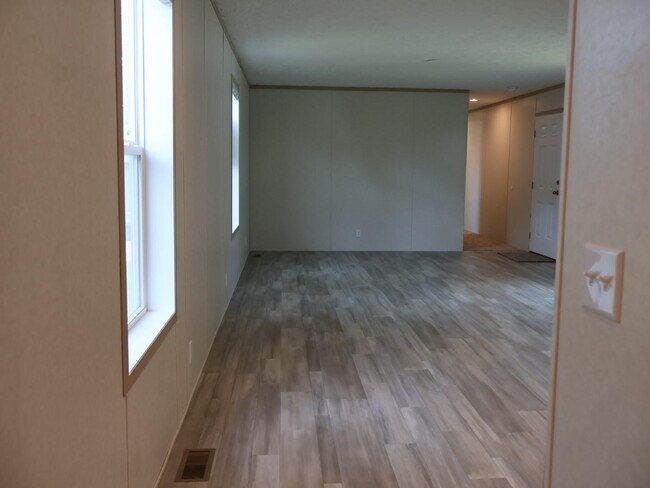 Building Photo - 5900 Osage Rd