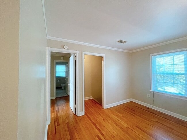 Building Photo - 925/927 Rittiner Drive