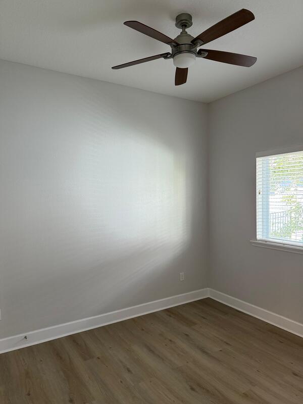 Building Photo - 164 Dalton Cir