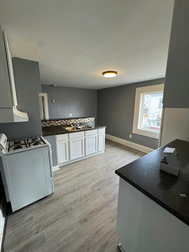 Building Photo - 2411 61st St