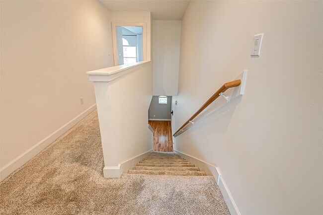 Building Photo - 11315 S Main St