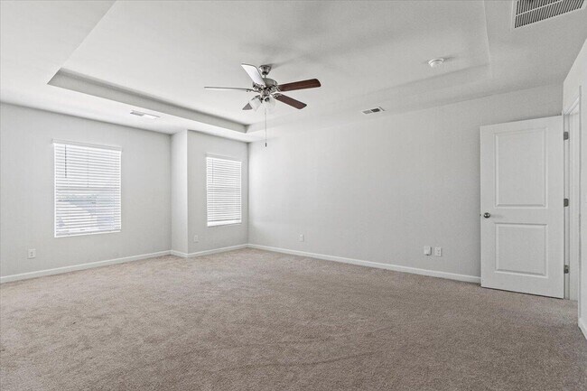 Building Photo - 5144 Captain Dr