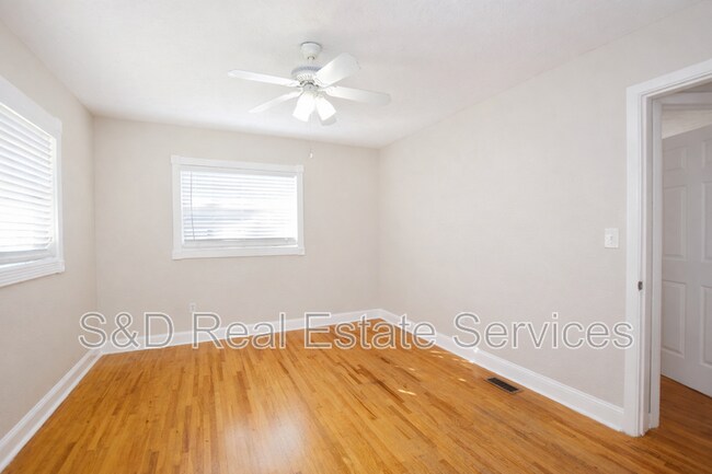 Building Photo - 3133 S Polk Ave