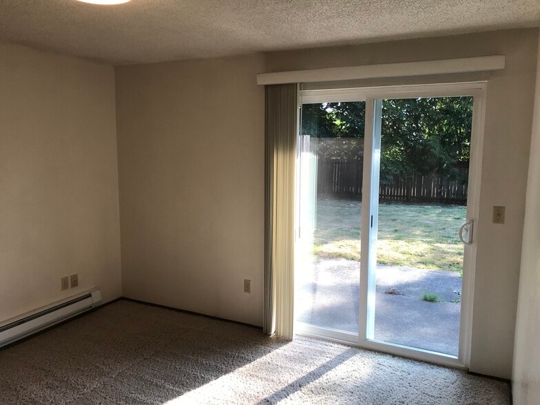 Building Photo - 11007 66th Ave E