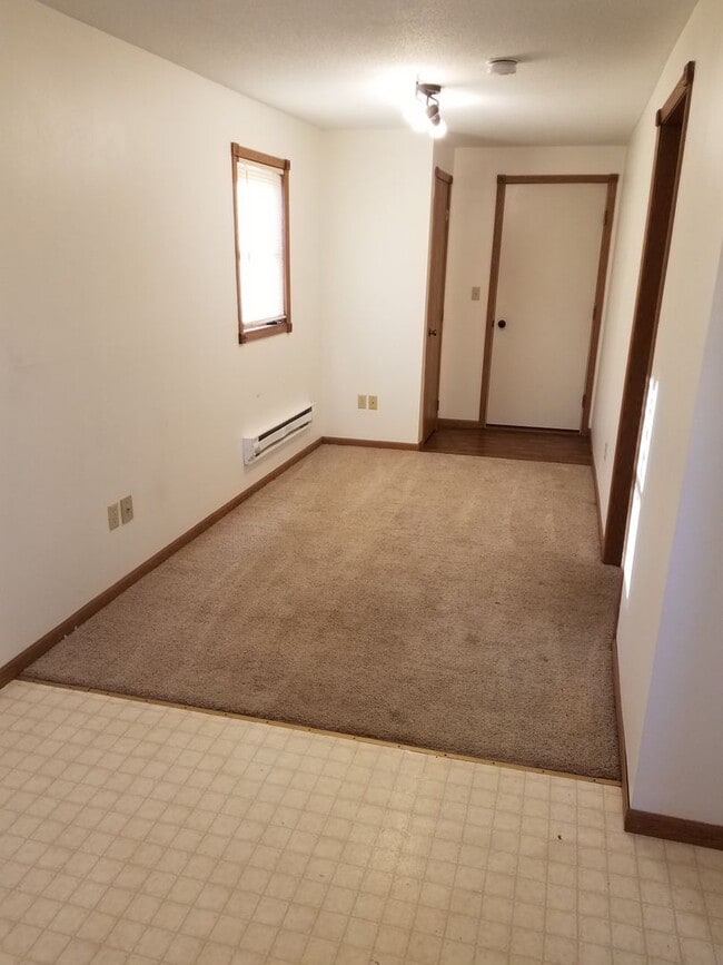 Building Photo - kb1820