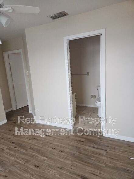 Building Photo - 17306 Whitewater Ct