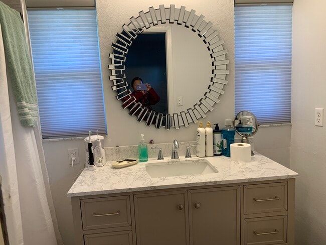 Building Photo - 6159 Rockefeller Ave