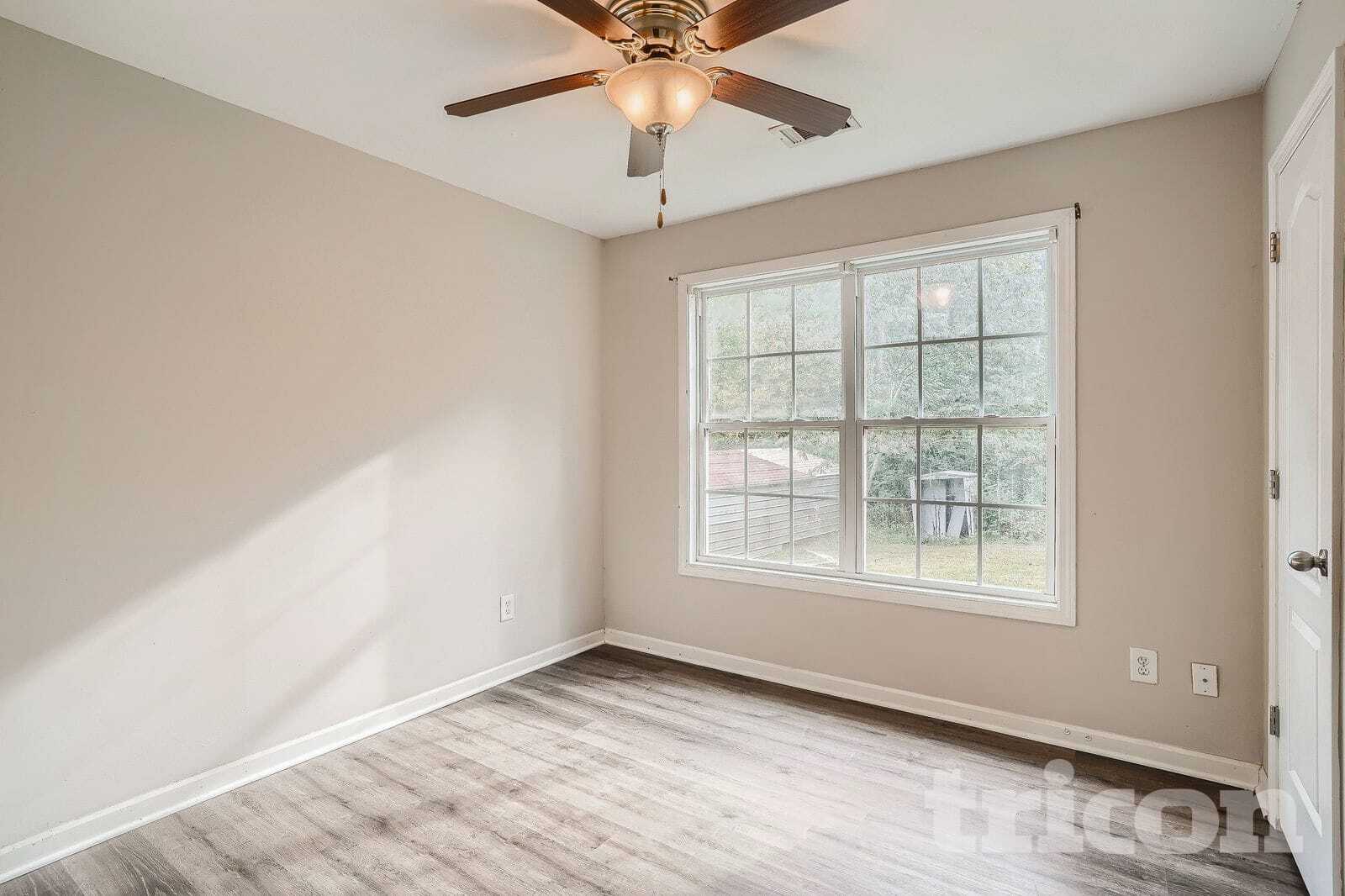 Building Photo - 5911 Dunn Rd