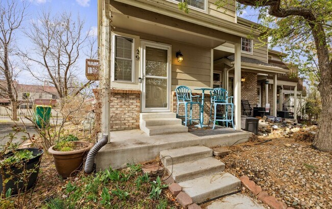 Primary Photo - $0 DEPOSIT OPTIONS. SPACIOUS 2 BED, 2.5 BA...