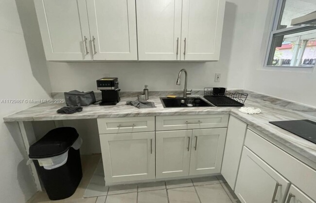 Primary Photo - 2 bedroom in North Miami FL 33168