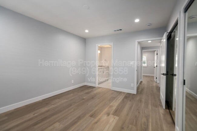 Building Photo - 1199 E 1st St