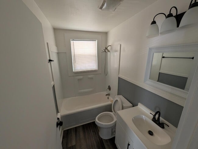 Building Photo - 429 Pennsylvania Ave