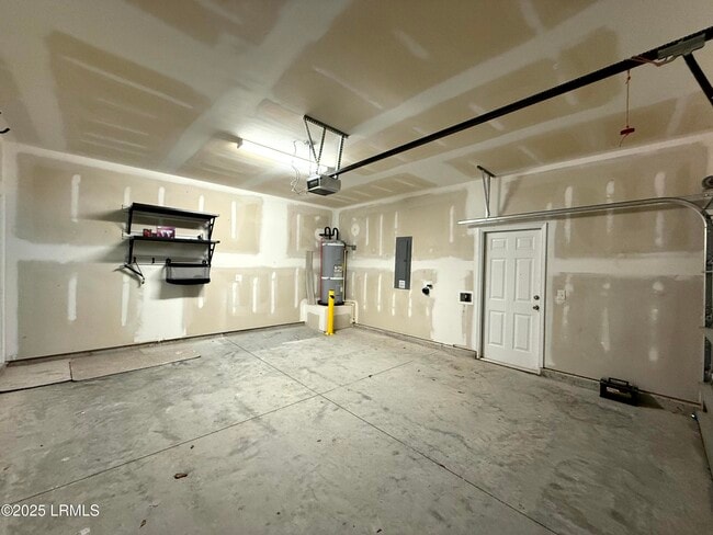 Building Photo - 1069 S Innovation Dr