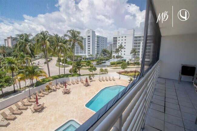 Building Photo - 17801 N Bay Rd