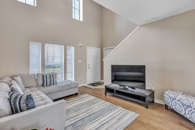 Building Photo - 2400 Pintail Loop