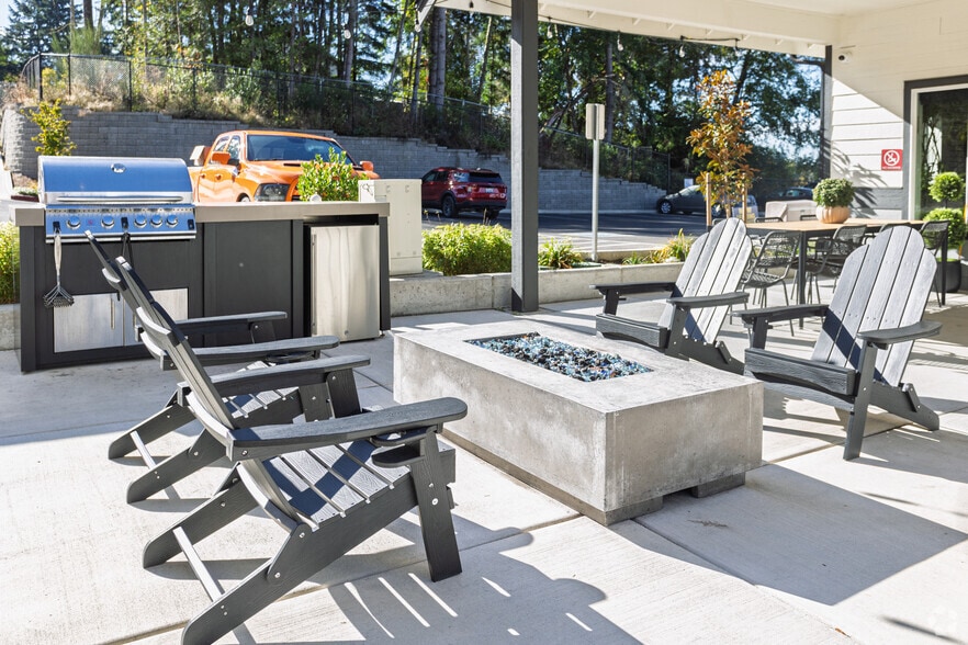 Community Barbecues - Summit Vista