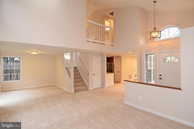 Building Photo - 6008 Good Lion Ct