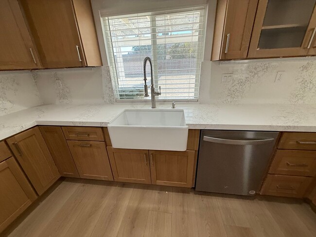 Building Photo - Beautifully Remodeled 2 Story Home Availab...