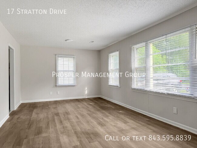 Building Photo - 17 Stratton Dr