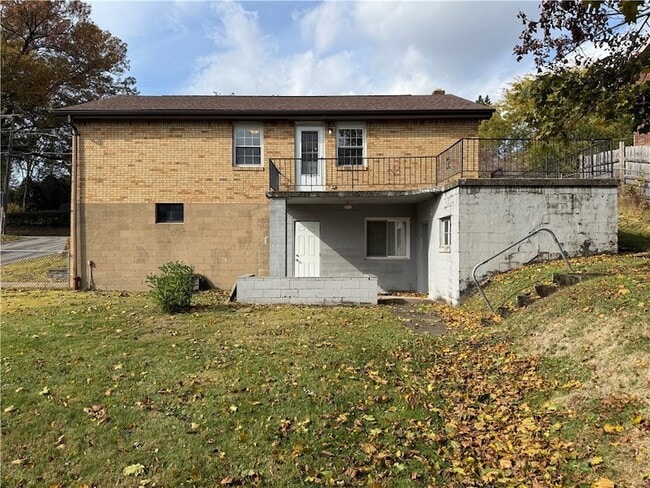 Building Photo - 300 Taylor St