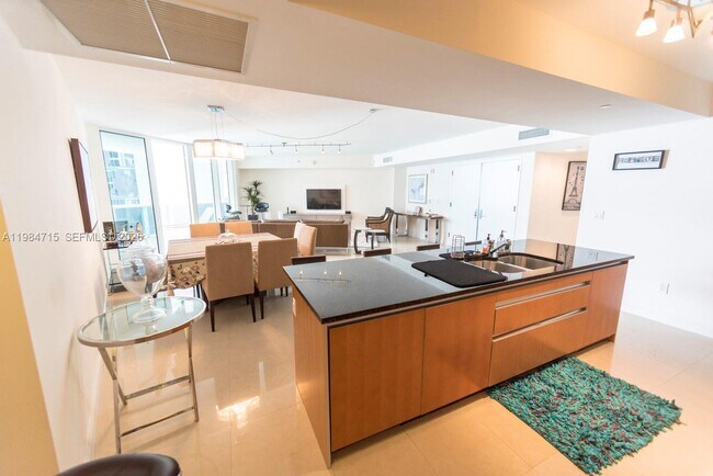 Building Photo - 17201 Collins Ave