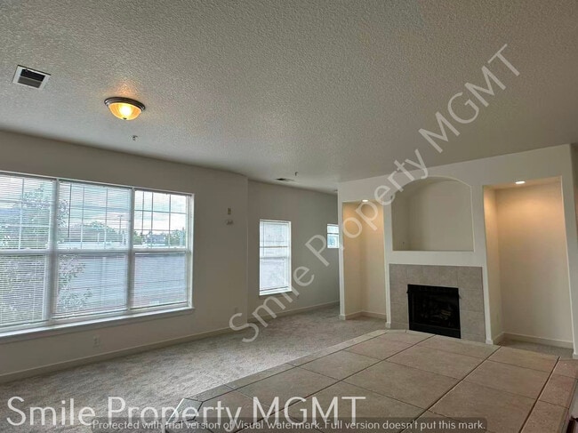 Building Photo - 11217 SE Causey Cir