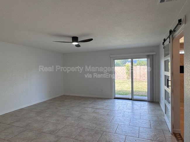 Building Photo - 4428 E Joan De Arc Ave