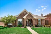 Building Photo - 8206 Luna Dr