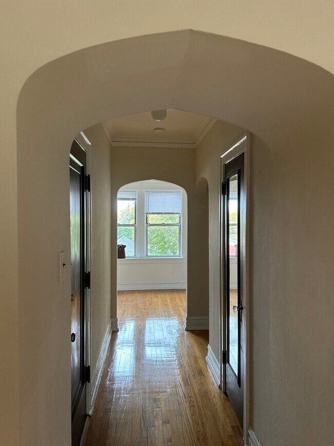 Building Photo - 4955 N Whipple St