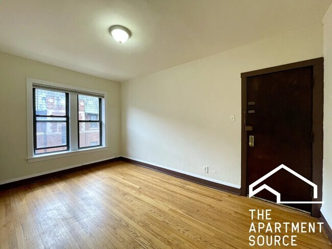Building Photo - 3312 W Schubert Ave