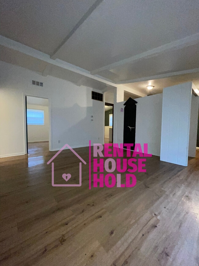 Building Photo - 5415 S Gulley Rd