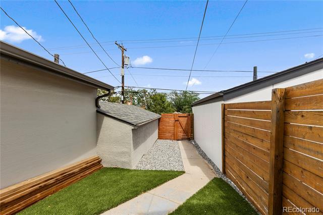 Building Photo - 3606 N Pecos St
