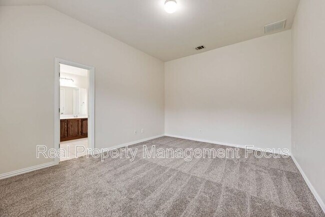 Building Photo - 5037 Diamond Peak Ct
