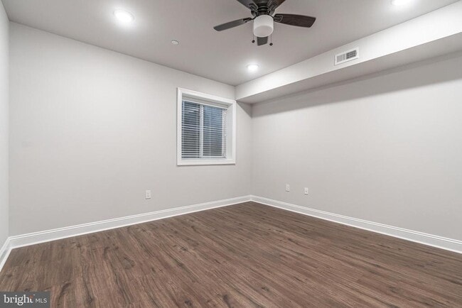 Building Photo - 2202 Christian St