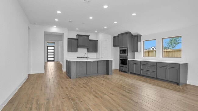 Building Photo - 1411 Crst Dl Ln