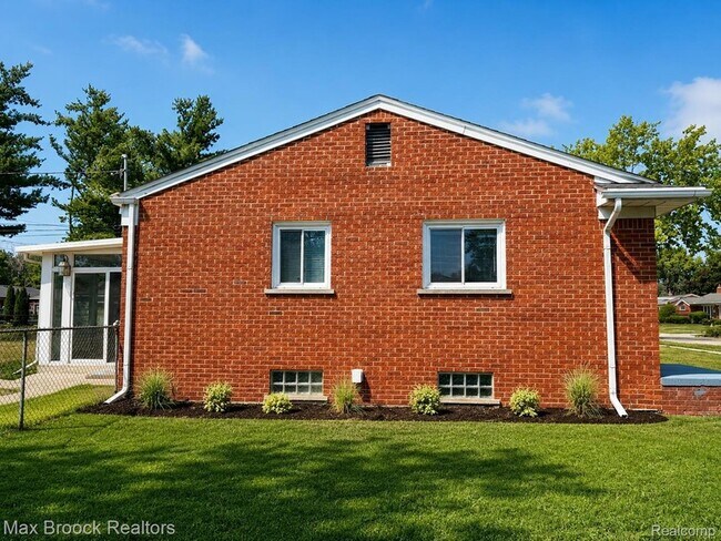 Building Photo - 21307 Le Fever Ave