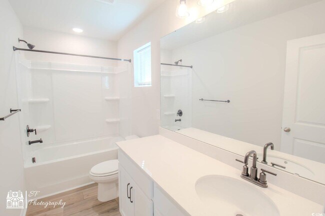 Building Photo - 1860 Villena Dr