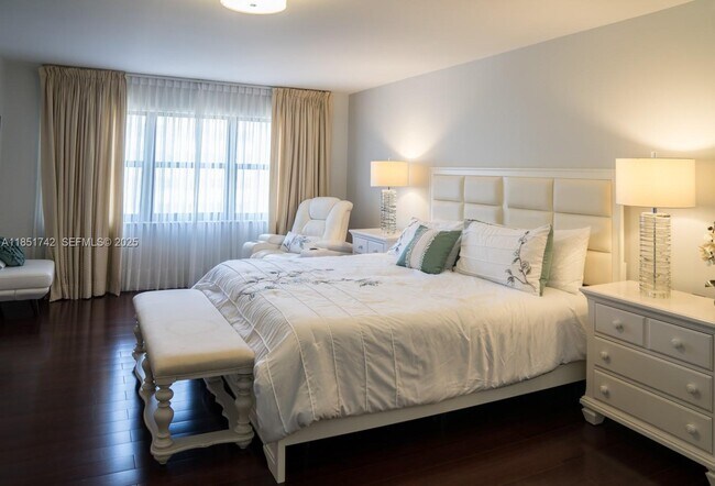 Building Photo - 1800 S Ocean Blvd