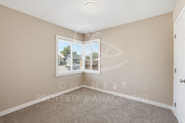Building Photo - 4617 13th Ave