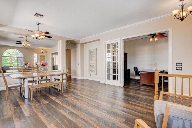 Building Photo - QUALITY FULLY FURNISHED SEVEN HILLS HOME WITH A PRIVATE POOL AND SPA