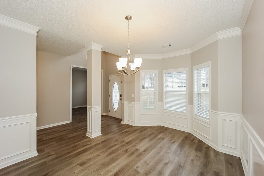 Building Photo - 303 Tara Beach Ln