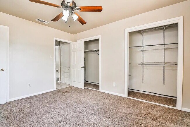 Building Photo - Come check out this great 3 bedroom 2 bathroom house located near Texas Tech!  Half Off First Mon...
